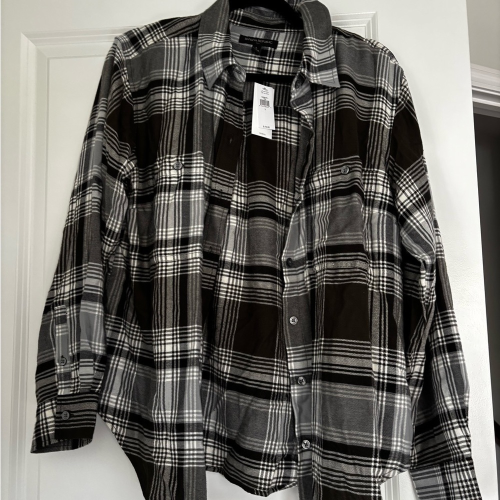 Banana Republic Women’s Black and White Plaid Button-Up Shirt